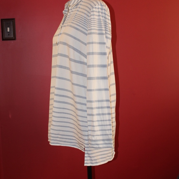 J.Jill button down cotton shirt Medium. B8 - Picture 3 of 8